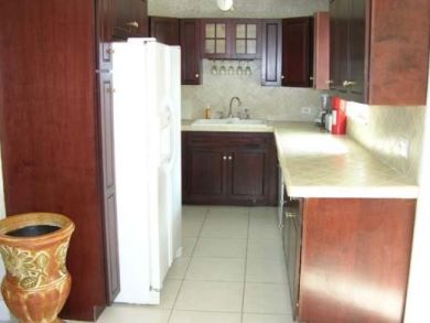 Marathon Vacation Home Sleeps Ten Guests.
